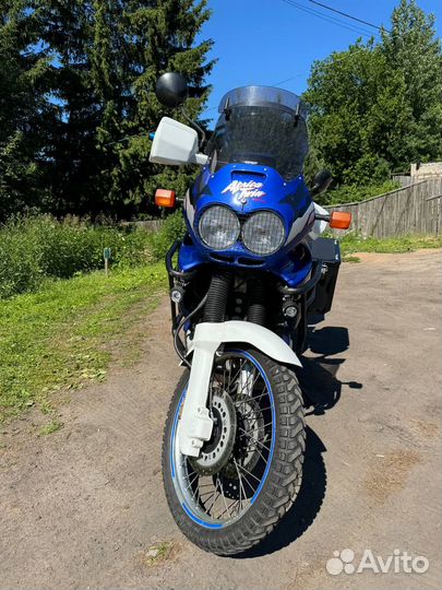 Honda Africa Twin 750