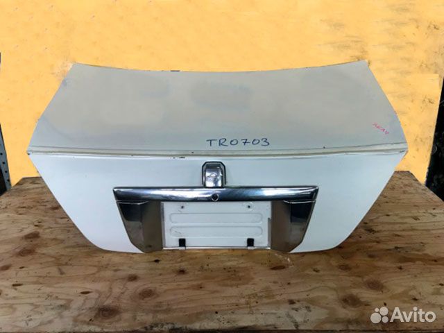 Крышка багажника H4300AG0MM Nissan Cedric