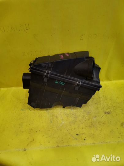 Корпус воздушного фильтра Mercedes-Benz S-Class