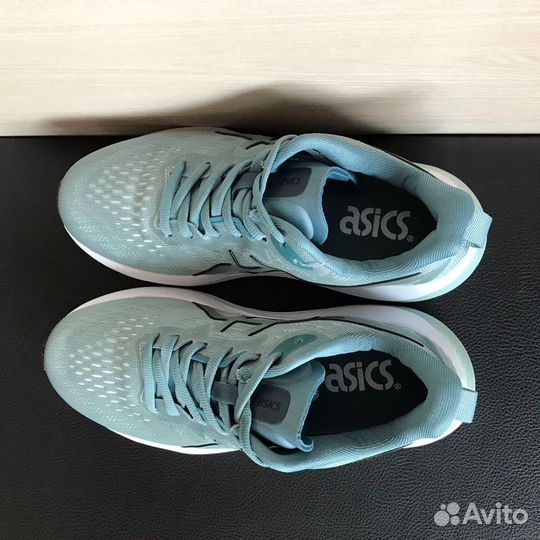 Кроссовки Asics женские зеленые летние