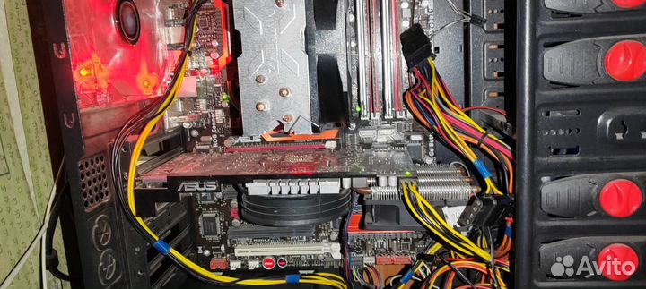Компьютер (Intel Core i7 870, AMD Radeon HD 7800)