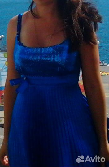 Легкое летнее платье для прогулок