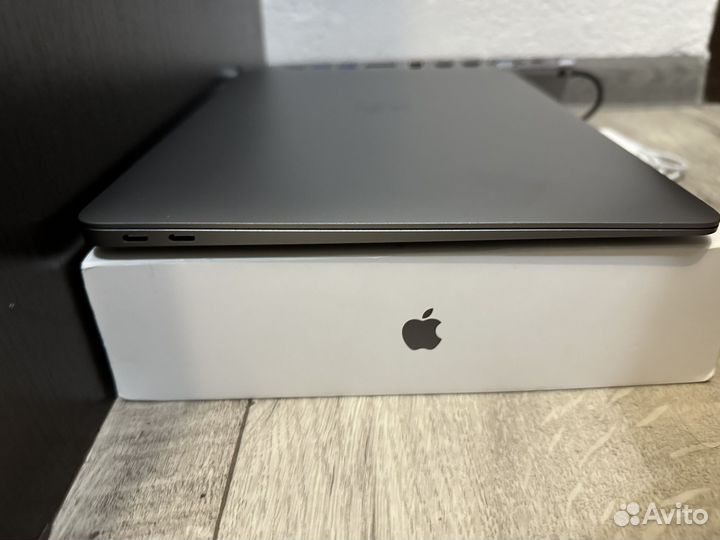 Macbook air м1