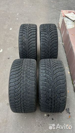 Kumho WinterCraft WP71 245/40 R18 и 265/35 R18