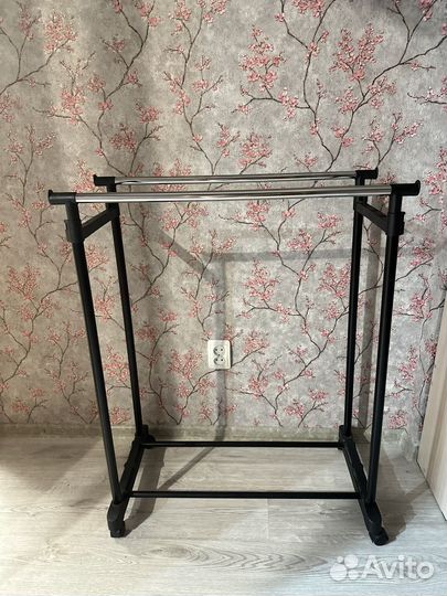 Вешалка напольная