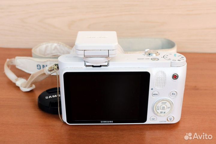Фотоаппарат Samsung NX1000