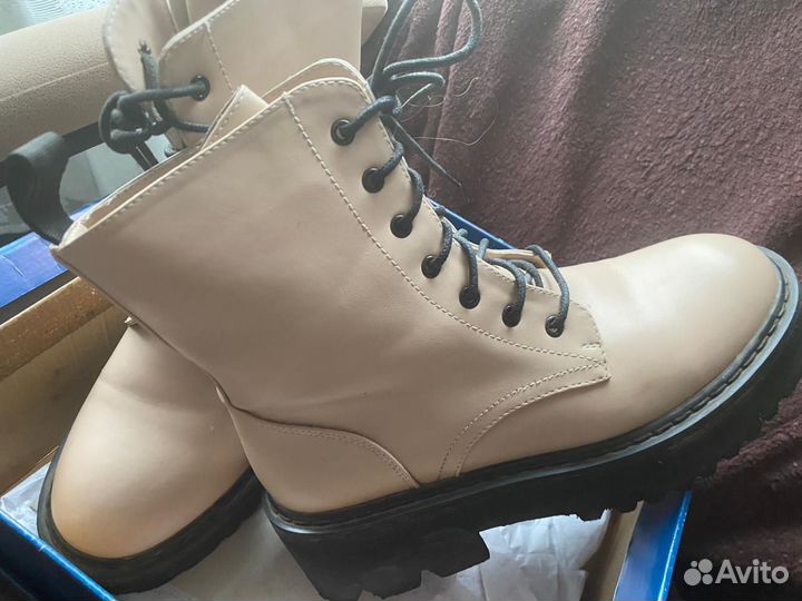 Ботинки женские