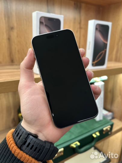 iPhone 15 Pro, 256 ГБ