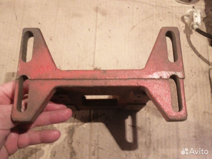 Чугунная пепельница