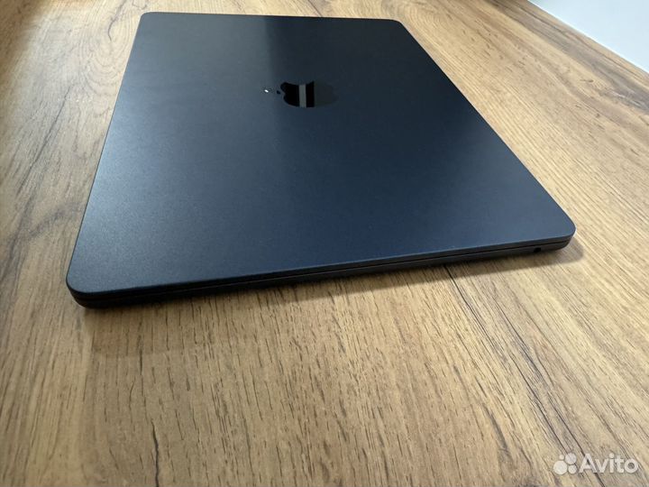 Macbook air 13 M2 8 256 midnight