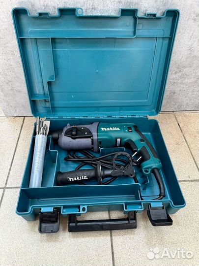 Перфоратор Makita HR 2470