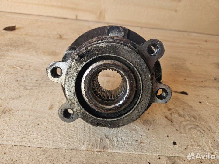 Ступица передняя Nissan Murano Z51 3.5 VQ35DE 2010