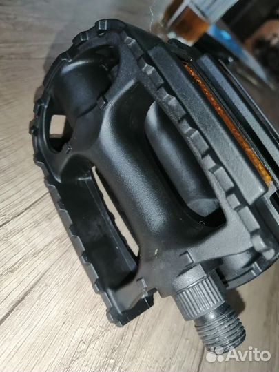 Педали для велосипеда