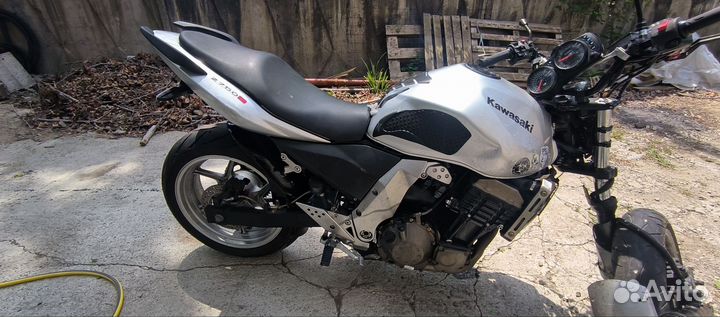 Kawasaki z750 2004-06 разбор запчасти