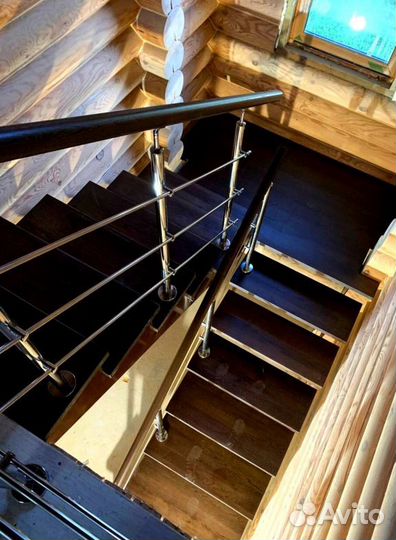 Лестничиный металлокаркас