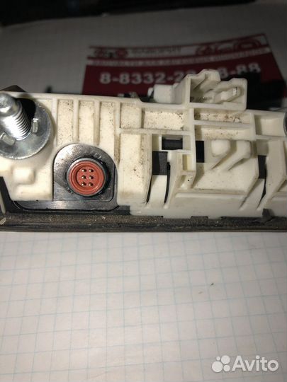 Кнопка открывания багажника с камерой (Audi Q3)