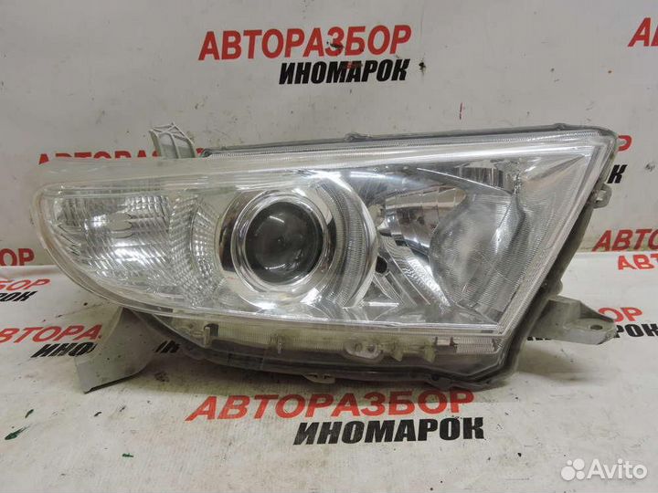 Фара правая Toyota Highlander U40 2007-2013