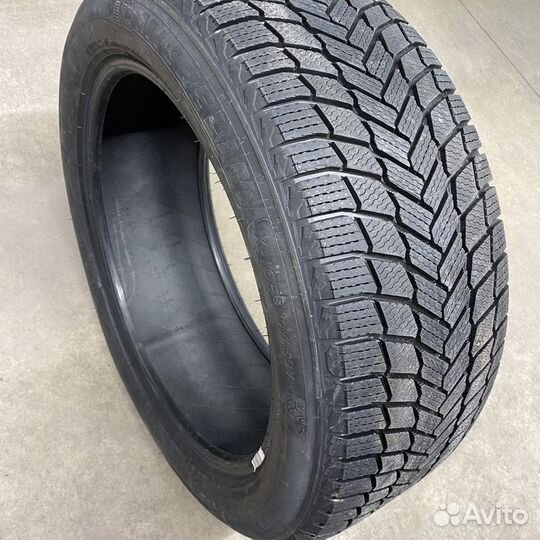 Michelin X-Ice Snow SUV 275/50 R20 T