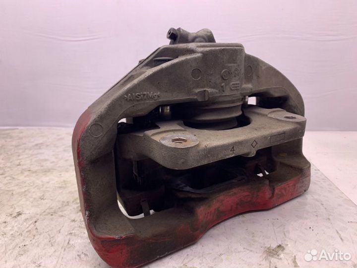 Суппорт передний правый Bmw 5-Series F10 3.0 2012