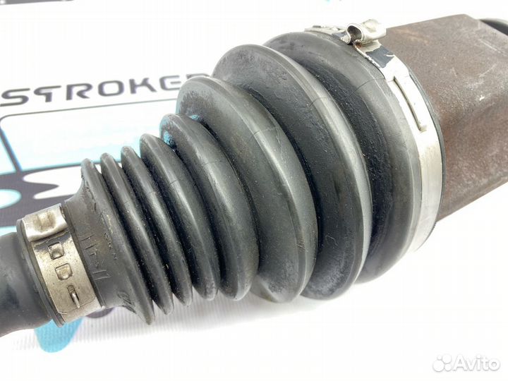 Привод передний левый Bmw X5 E70 N52B30AF 2008