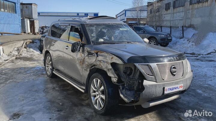 Напольное покрытие багажника Nissan Patrol (Y62) 7