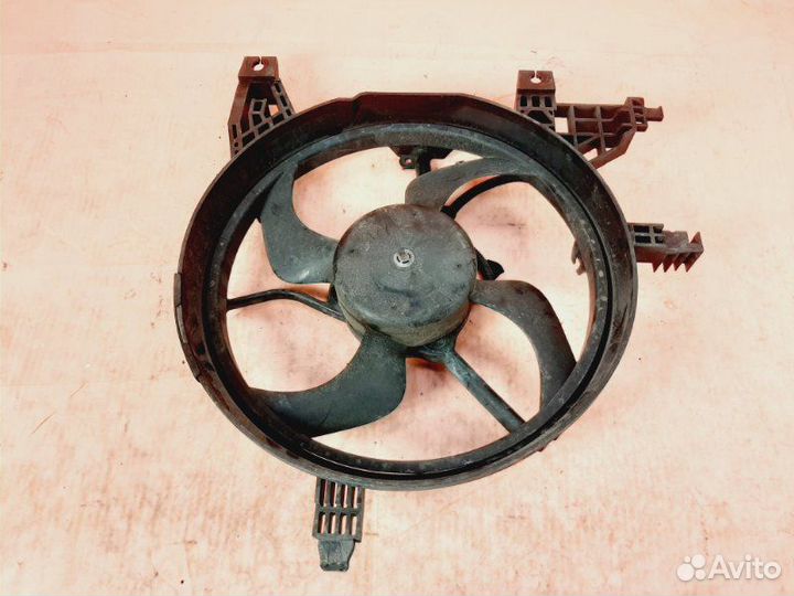 Вентилятор системы охлаждения Nissan Note