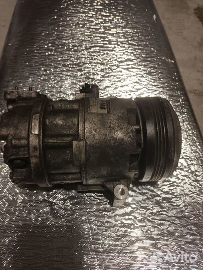 Компрессор кондиционера BMW 3 E46 рест. 2003