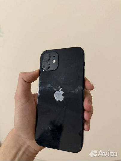 iPhone 12, 64 ГБ