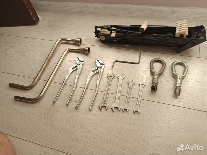 Внешняя ручка двери bmw e39