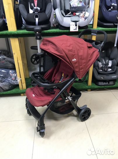Коляска Joie Muze LX цвет красный