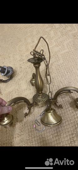 Продам люстры