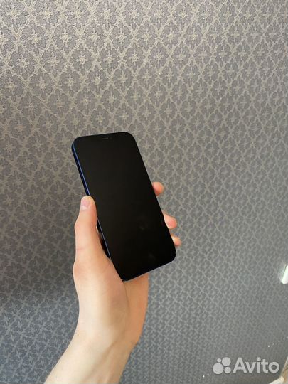 iPhone 12, 64 ГБ