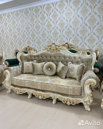 Комплект диван и кресла