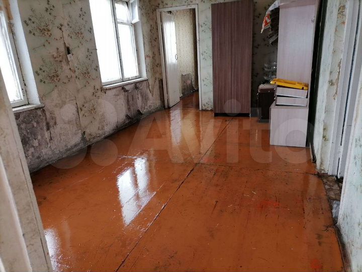 4-к. квартира, 70 м², 1/2 эт.