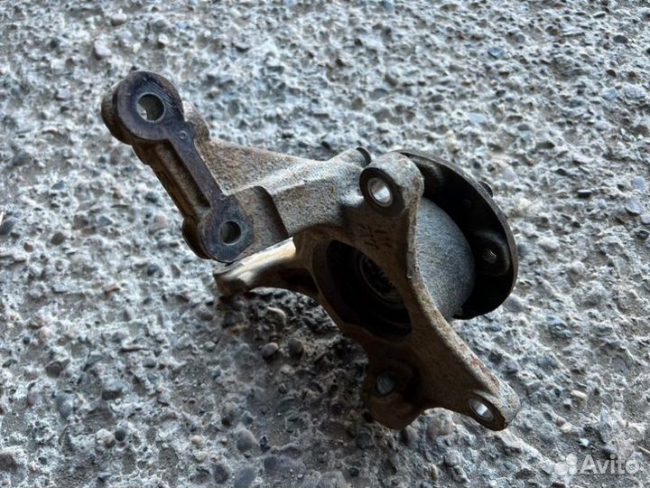 Кулак передний левый левый Renault Arkana пробег