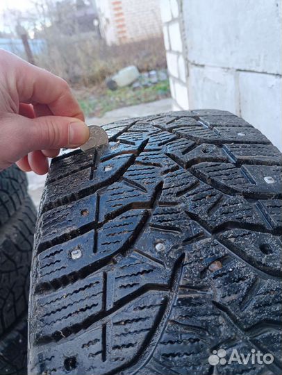 Bridgestone Blizzak Spike-02 20.5/65 R15 94