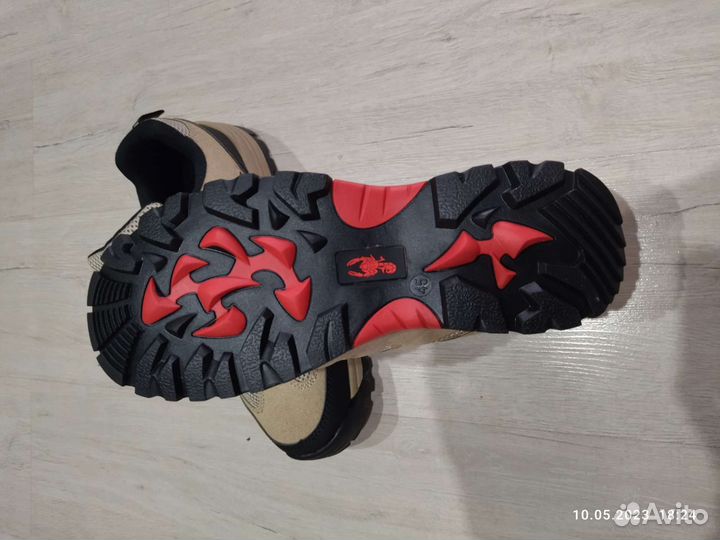 Кроссовки Scorpion