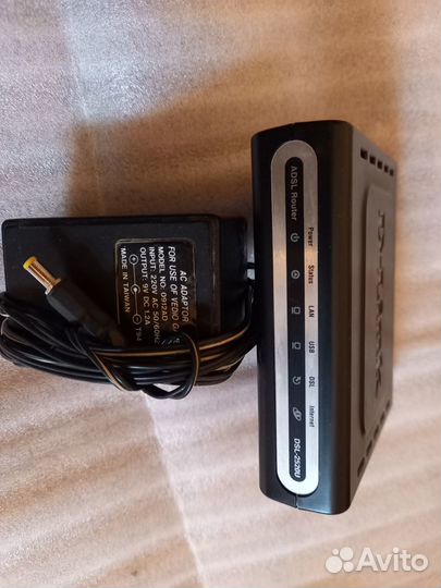 Маршрутизатор DSL-2520U