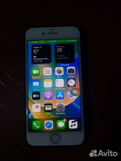 Телефон iPhone 8 64 gb