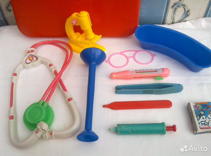 Игровые наборы Кукольный доктор, в чемодане, СССР