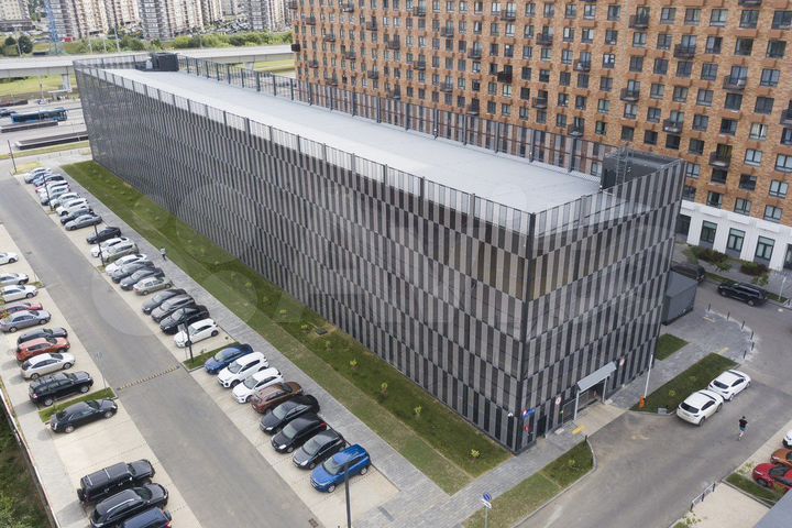 Машиноместо, 14 м²