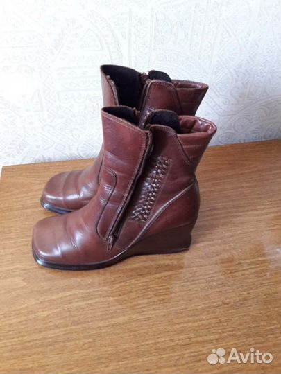 Продам ботинки