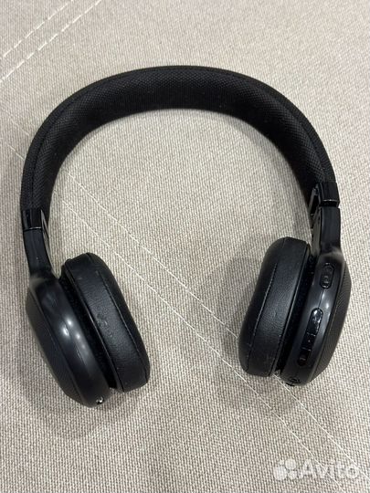 Беспроводные наушники jbl E45BT