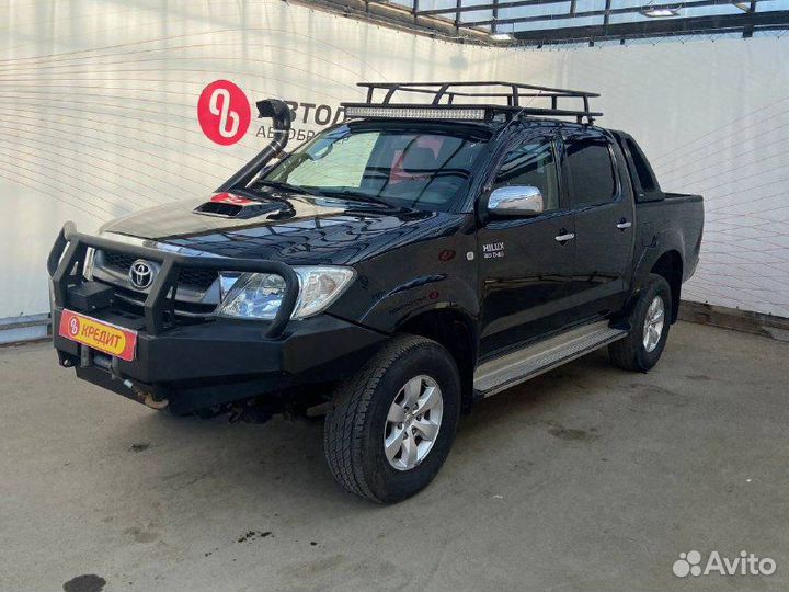 Toyota Hilux 3.0 AT, 2011, 245 000 км