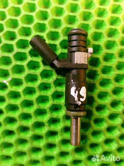 Форсунка топливная Mercedes-Benz E-Класс