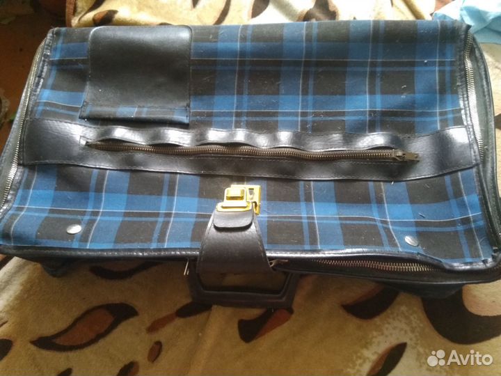 Чемодан ретро винтаж