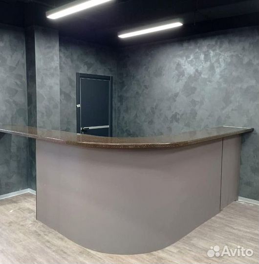 Ресепшен и стойки барные из искуственного камня