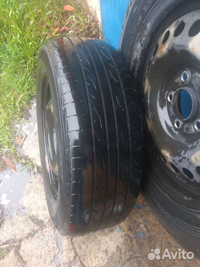 Dunlop Le Mans LM 704 215/65 R16