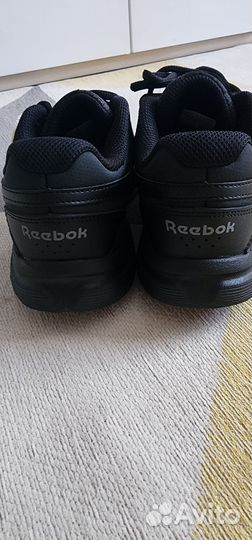 Reebok кроссовки 35 черные