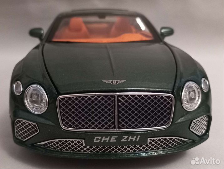 Bentley Continental GT 1:24 машинка инерционная